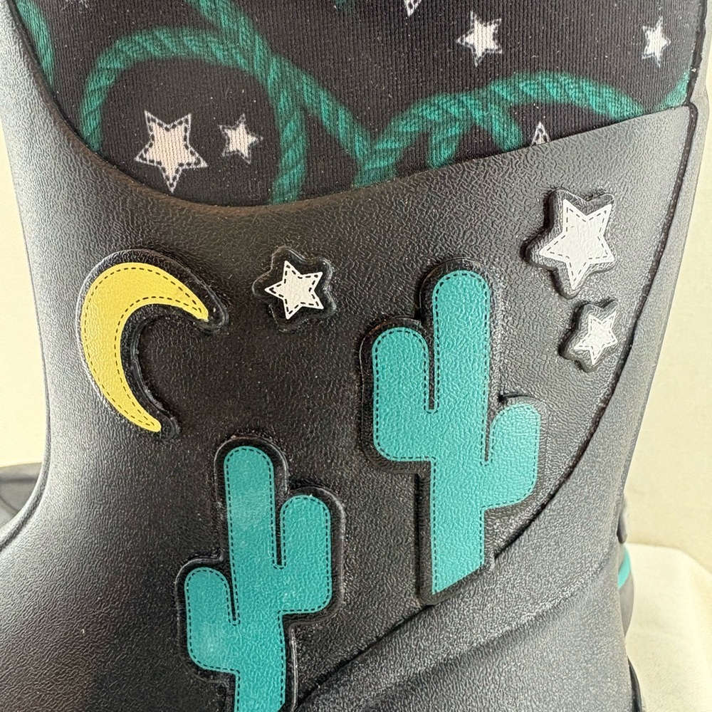 Bogs womens Rancg / Farm Boot Black & Teal Cactus NIB - Picture 2 of 7